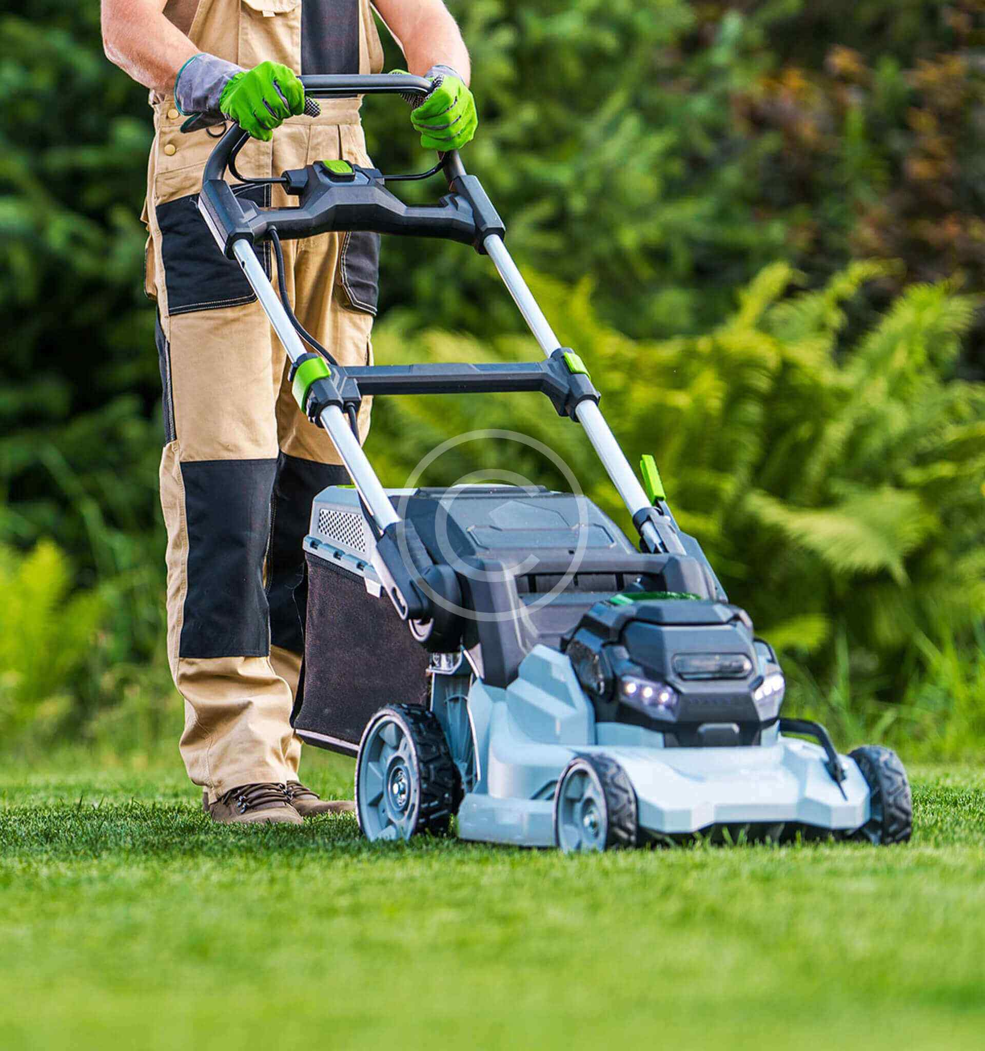Landscaping Services 1 Дизайн интерьера и ремонт в ПМР | Студия дизайна - PROJECTOR DESIGN Landscaping Services